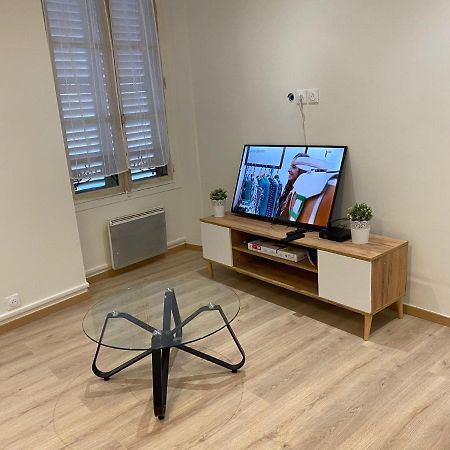 Grand F4 De 71M2 Pour 6 Personnes En Plein Centre Ville 阿尔帕容 外观 照片