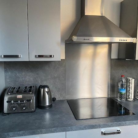 Grand F4 De 71M2 Pour 6 Personnes En Plein Centre Ville 阿尔帕容 外观 照片