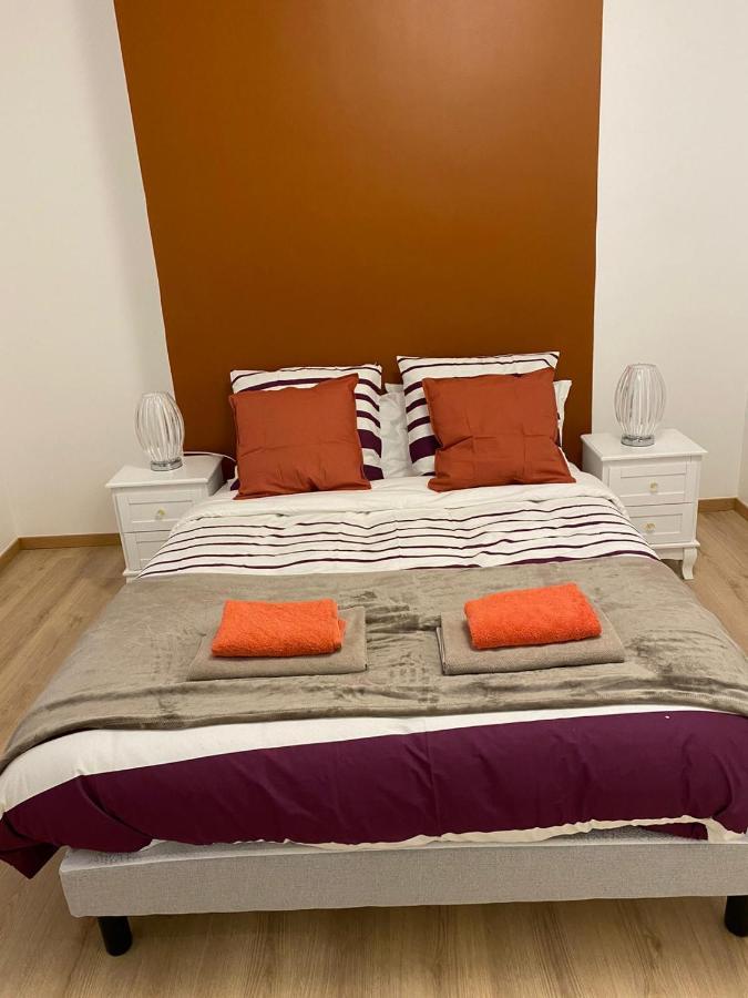 Grand F4 De 71M2 Pour 6 Personnes En Plein Centre Ville 阿尔帕容 外观 照片