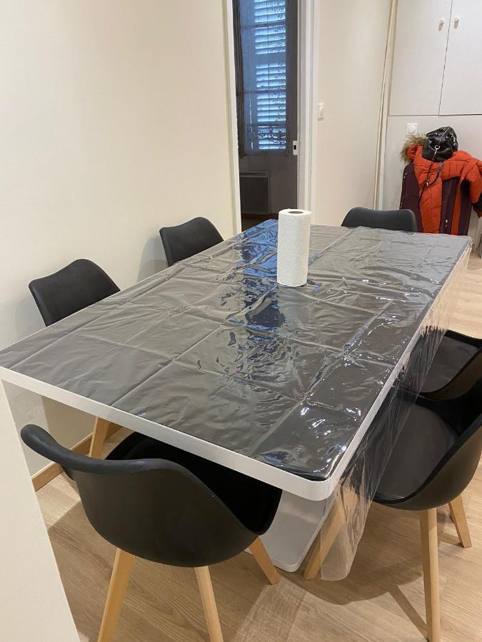 Grand F4 De 71M2 Pour 6 Personnes En Plein Centre Ville 阿尔帕容 外观 照片