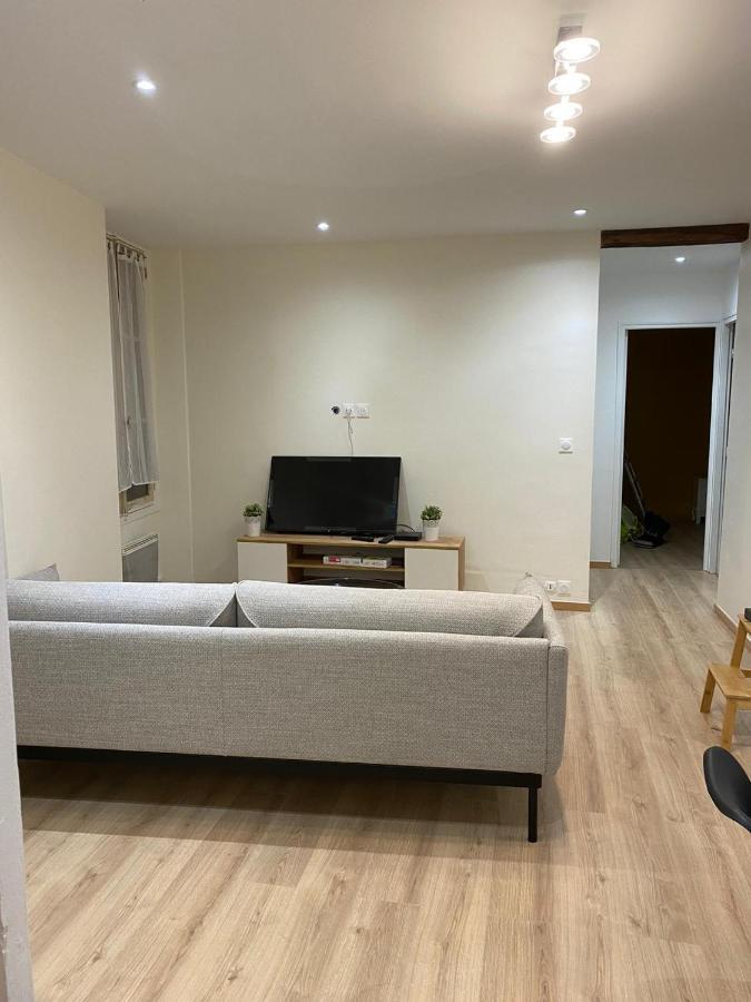 Grand F4 De 71M2 Pour 6 Personnes En Plein Centre Ville 阿尔帕容 外观 照片