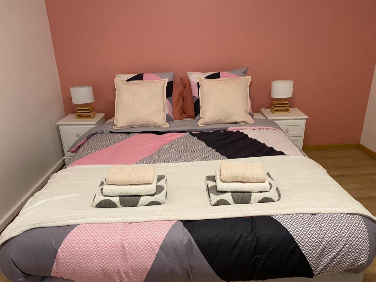 Grand F4 De 71M2 Pour 6 Personnes En Plein Centre Ville 阿尔帕容 外观 照片
